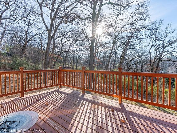 5th image of 2802 Dallas St