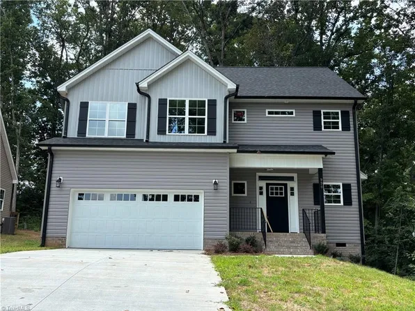 990 Kelwyn Ln, Lewisville, NC 27023