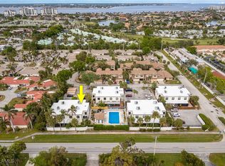 11674 Pointe Circle Dr, Fort Myers, FL 33908