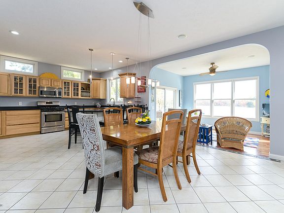 4th image of 15483 S Barton Lake Dr