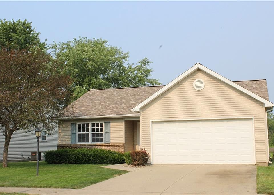 1st image of 15 Woodfield Ln