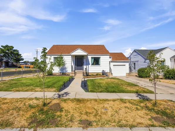 405 N Parkway Ave E, Tooele, UT 84074