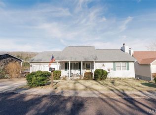 1541 Lake Shore Dr, Owensville, MO 65066
