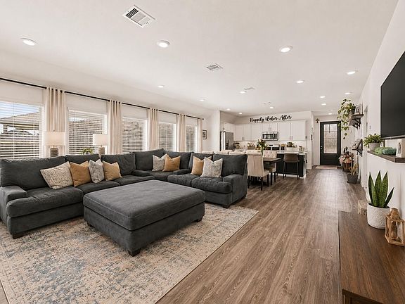 4th image of 2916 Eden Lake Ln