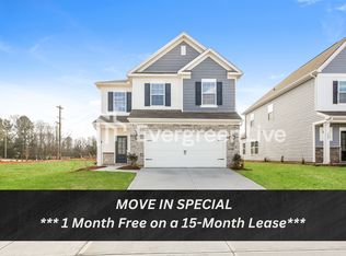 424 Lees Corner Ln, Woodruff, SC 29388