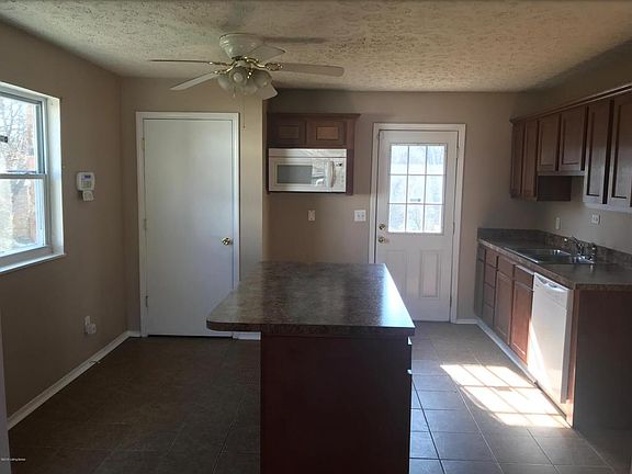 4th image of 5200 Benson Ct