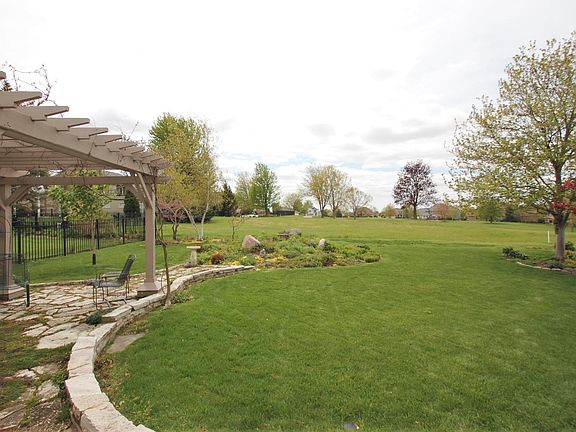 5th image of 4114 W Tangleoaks Ct