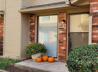 1201 Sequoyah St APT E, Edmond, OK 73003