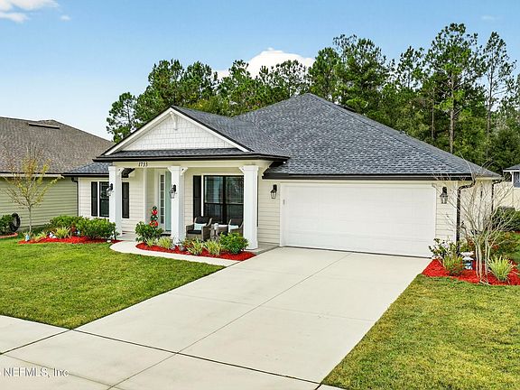4th image of 1733 AUSTIN LAKE Way