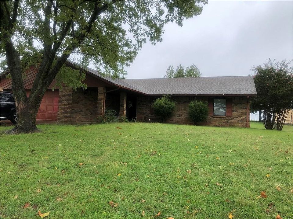 1st image of 506 Berry Ln