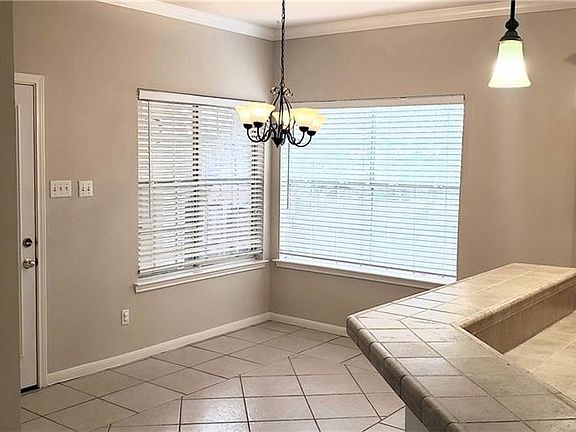 3rd image of 106 Whitechapel Ct