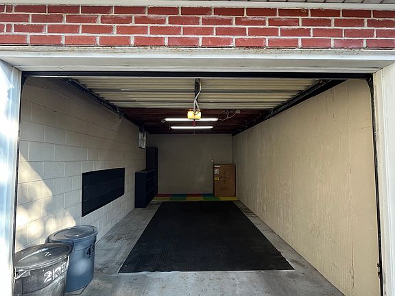 1 car garage