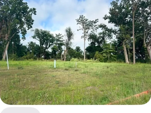 1661 N 100 W, La Porte, IN 46350