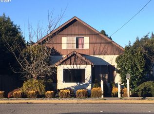 962 Newmark St, North Bend, OR 97459