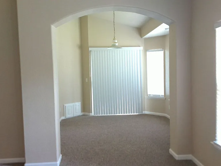 1720 E Granada Ave — Photo 15