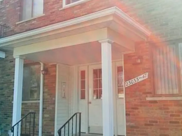 23041 Liberty St, Saint Clair Shores, MI 48080