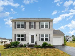242 W Imperial Dr, Aspers, PA 17304