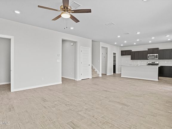 5th image of 1645 Tony Harper St