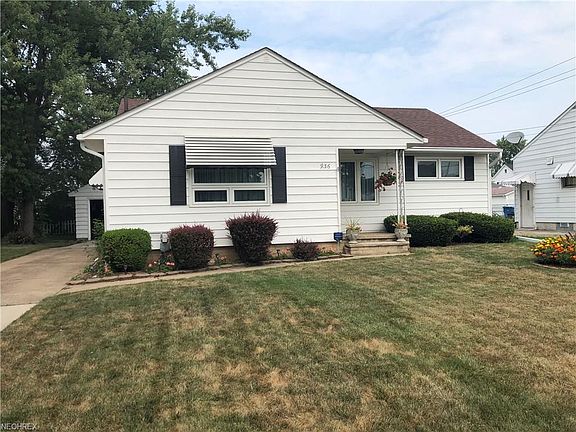 2nd image of 936 W 30th St