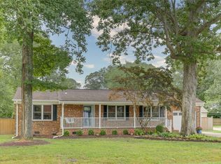 620 Parker Rd, Chesapeake, VA 23322