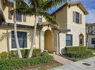 10601 W 33rd Way, Hialeah, FL 33018
