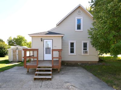 421 Birch Ave N, New Richland, MN, 56072