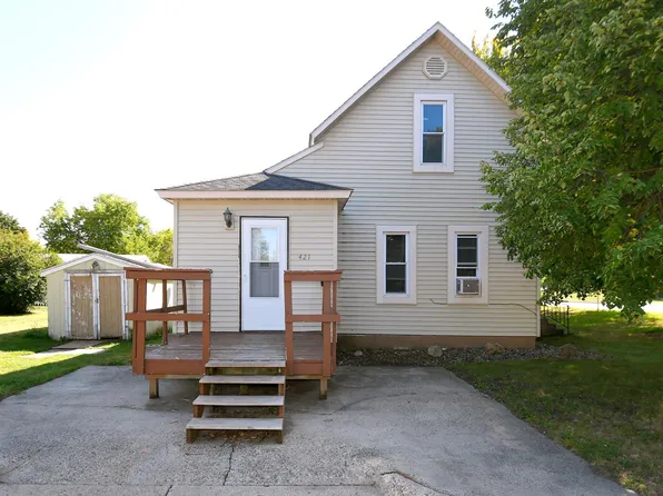 421 Birch Ave N, New Richland, MN 56072
