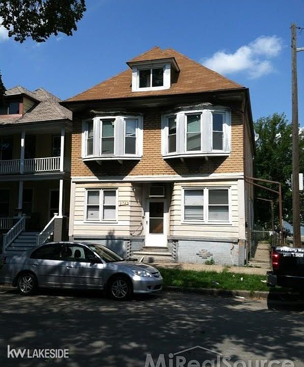 1st image of 2749 Florian St