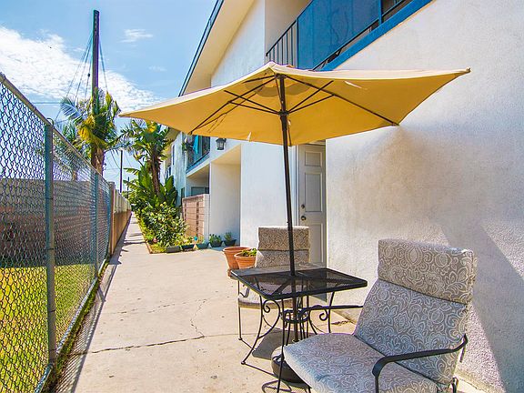 4th image of 25042 Oak St #7