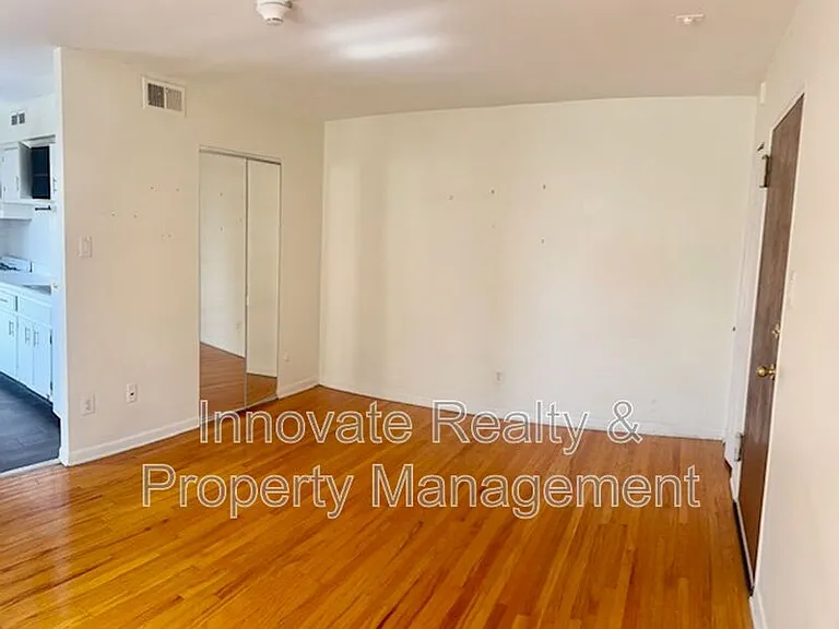 9513 Hoff St #9 — Photo 8
