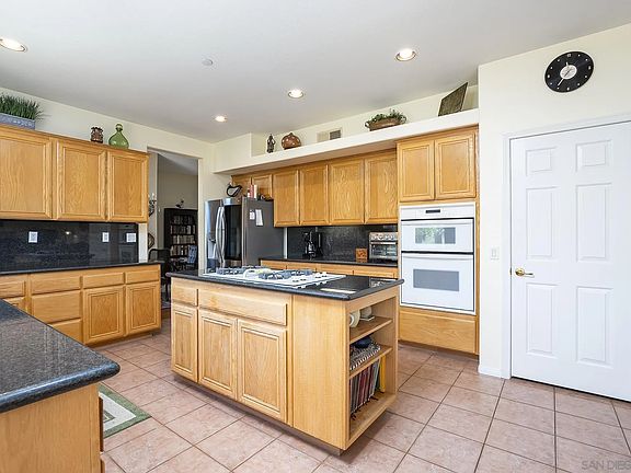 2nd image of 2914 Stonefield Dr