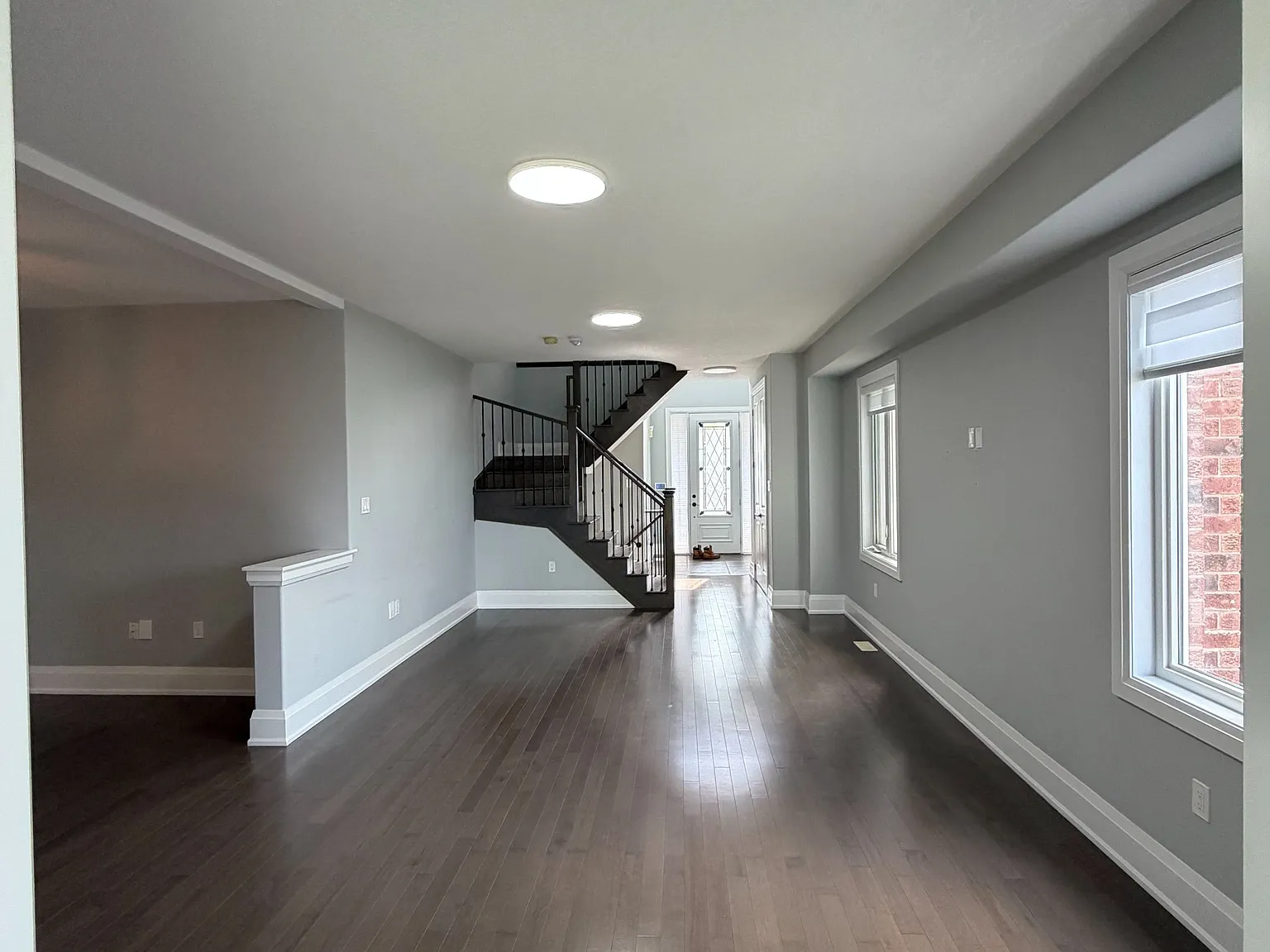 3 bed, $3,000 — Photo 2