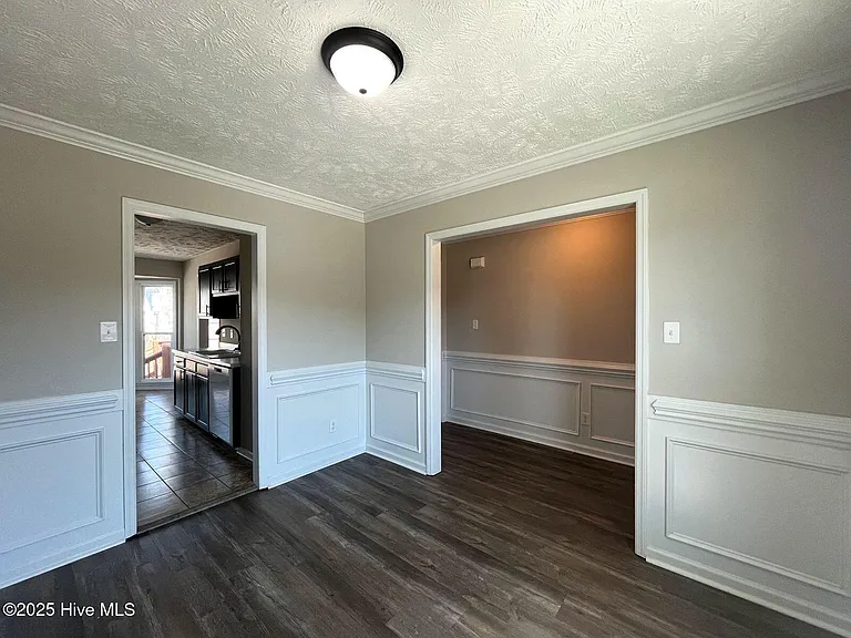 3544 Lubbock Dr — Photo 5
