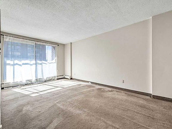 4th image of 339 S 13th Ave SW #509