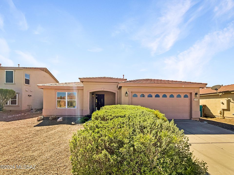 1st image of 13654 E Shadow Pines Ln