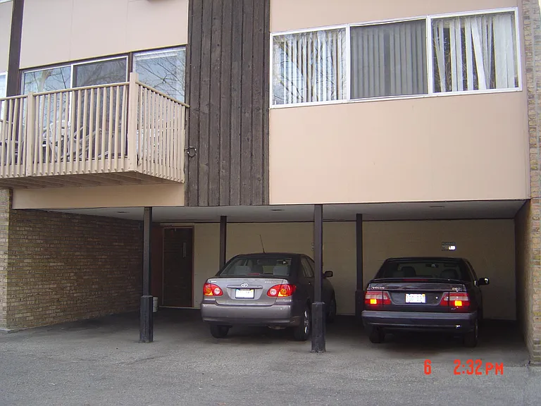 939 Dewey Ave #203 — Photo 9