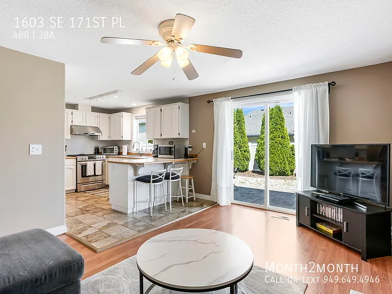 1603 SE 171st Pl — Photo 3