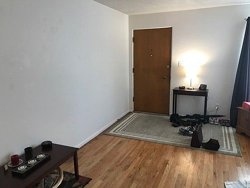 4th image of 13204 Greenwood Ave N