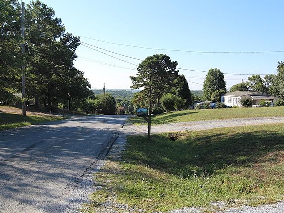 2nd image of 243 Knoll Woods Dr #243