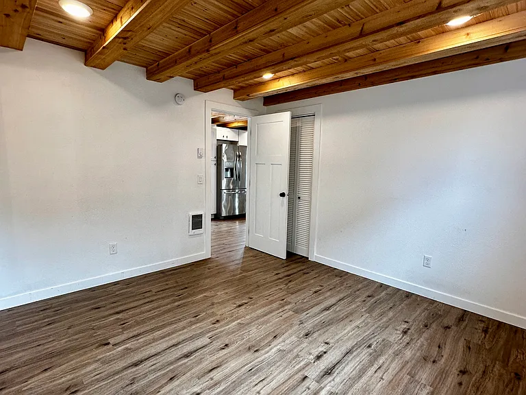 1386 Avenue U #1 — Photo 23