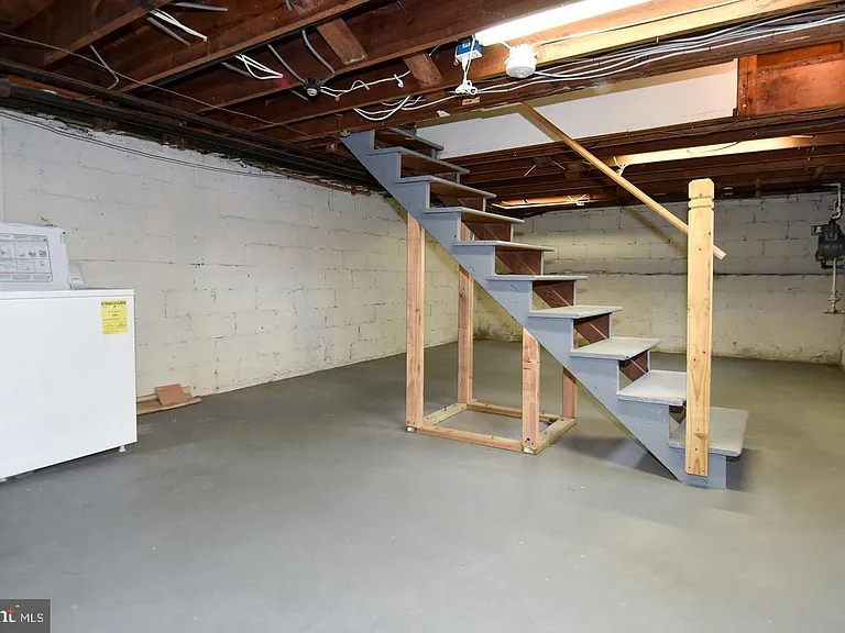 600 23rd St S — Photo 33