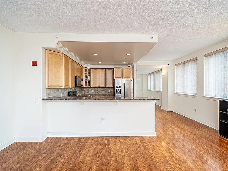 311 Washington St #6A — Photo 3