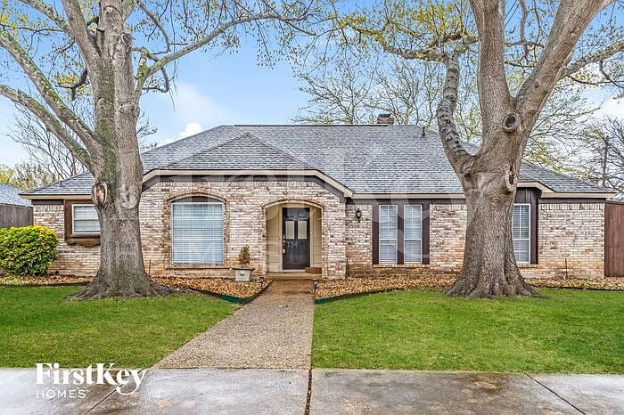 1st image of 3313 Lemmontree Ln