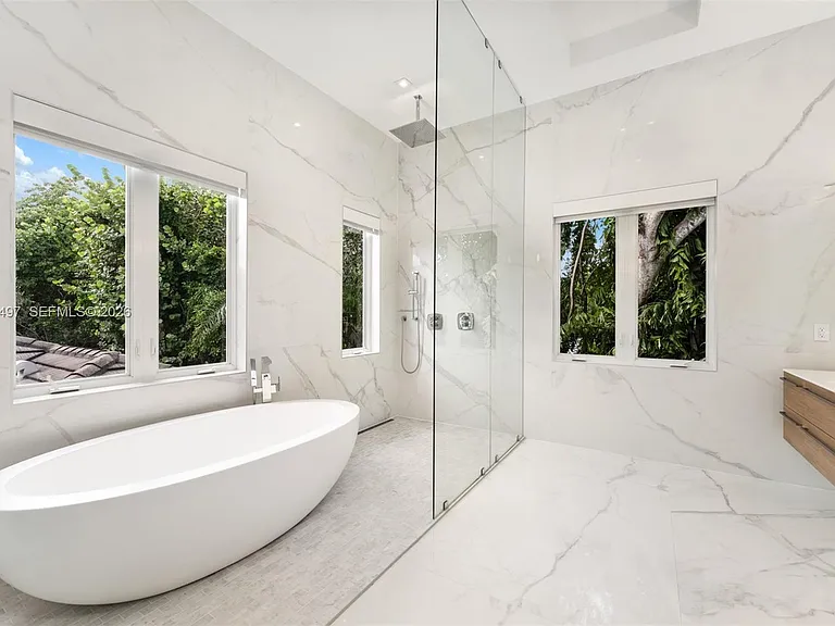 11275 SW 64th Ave — Photo 23