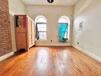 Rented by Doorway NYC, LLC