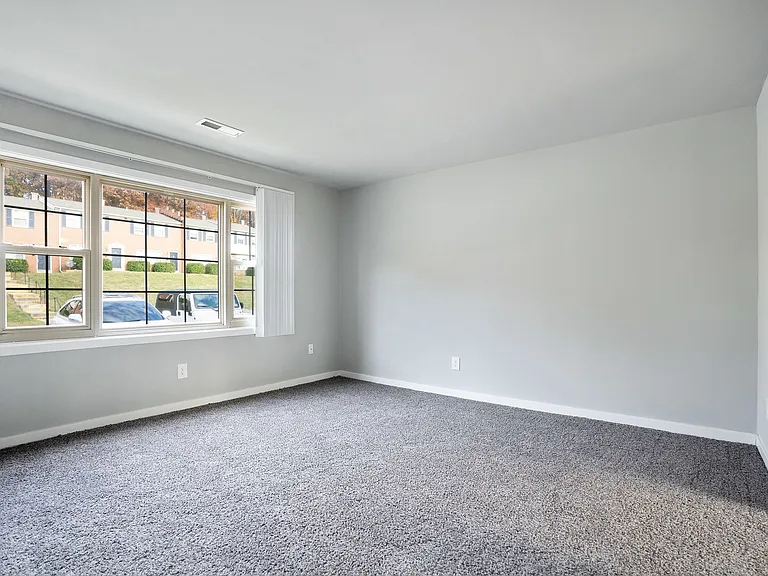 Fairway Ridge Apartments and Townhomes — Photo 18