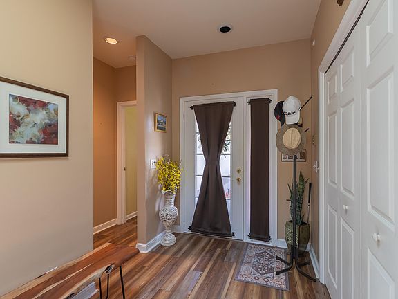 3rd image of 7388 Pine Creek Way