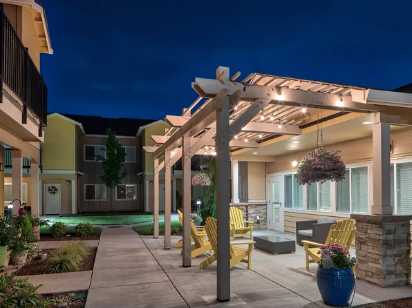 Four Seasons Central