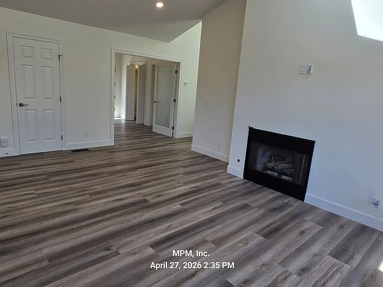 5136 Hillcrest Dr — Photo 30