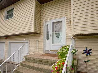 312 Henry Ct, Waterloo, WI 53594